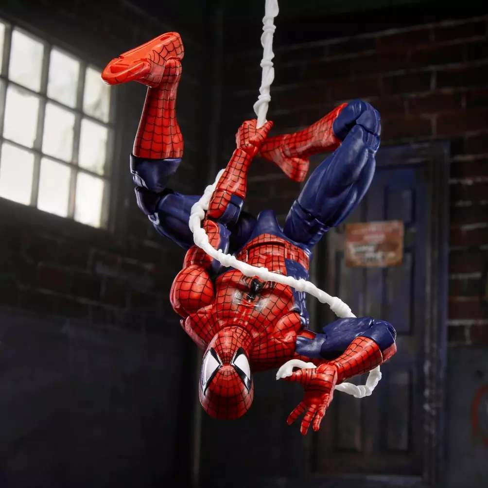Marvel legends maximum series spider-man action figure