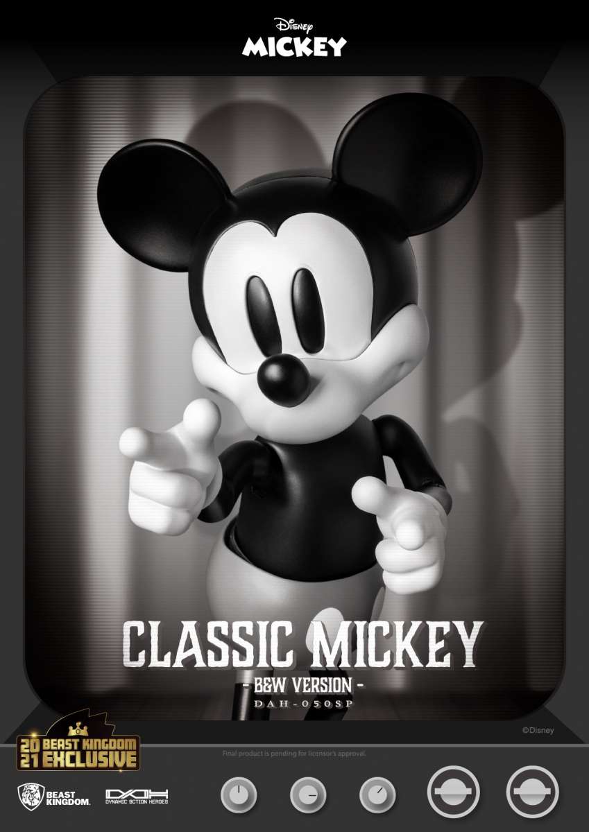 Disney: Classic Mickey 1:9 Scale Figure