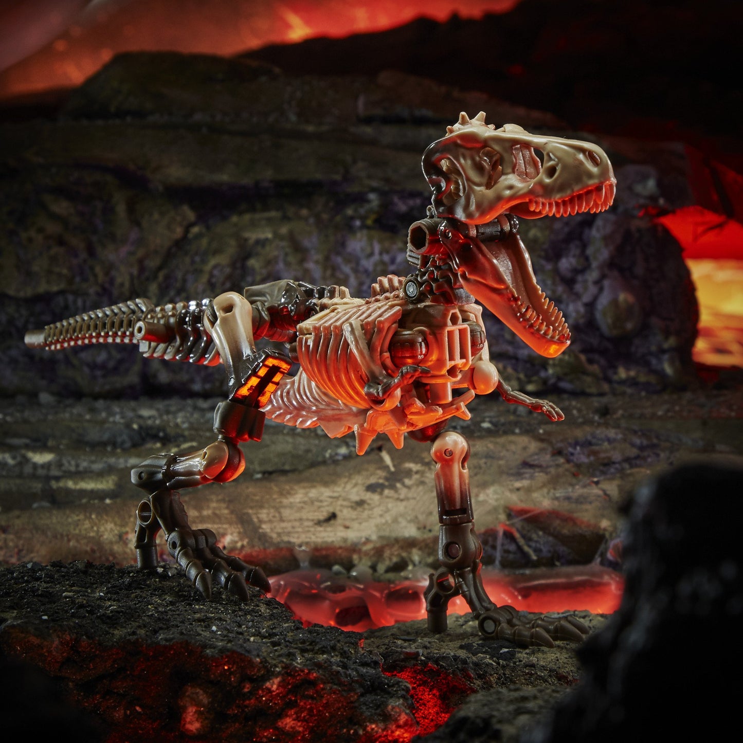 Transformers Generations War for Cybertron: Kingdom Deluxe WFC-K7 Paleotrex