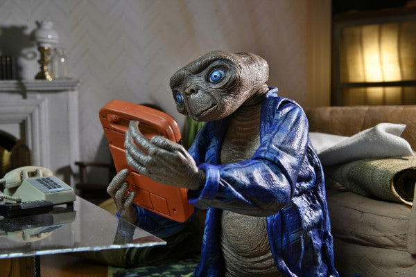 E.T. the Extra-Terrestrial: 40th Anniversary - Ultimate Telepathic E.T. 7 inch Action Figure