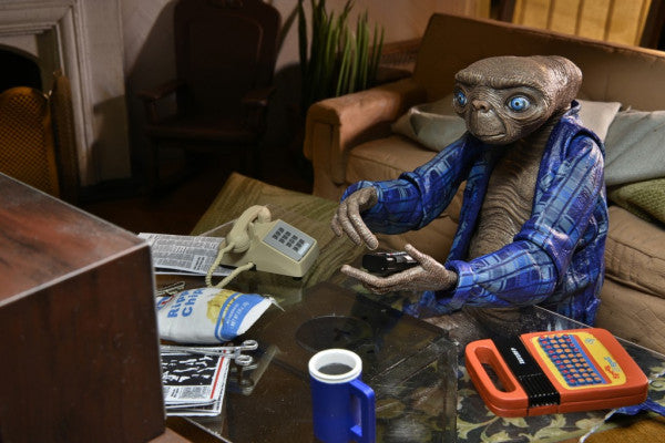 E.T. the Extra-Terrestrial: 40th Anniversary - Ultimate Telepathic E.T. 7 inch Action Figure