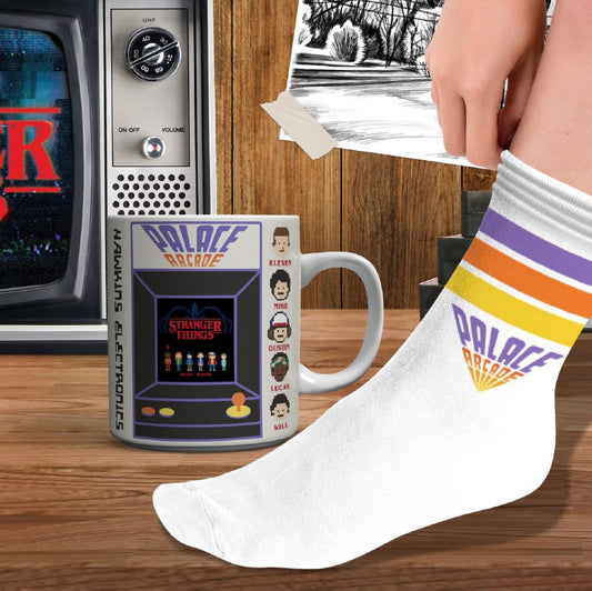 Stranger Things: Mug and Socks Set