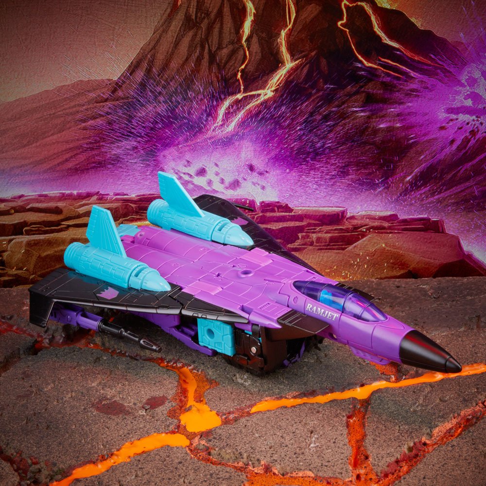 Transformers Generations War for Cybertron Voyager Class Action Figure G2-Inspired Ramjet 18 cm