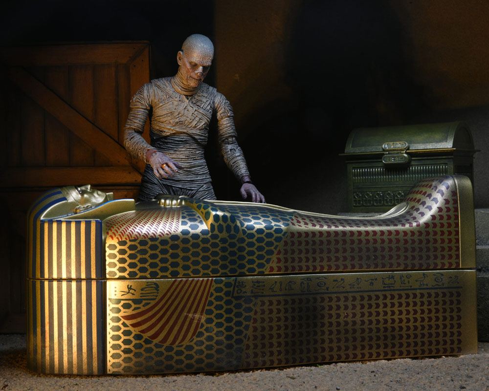 Universal Monsters Accessory Pack for Action Figures The Mummy