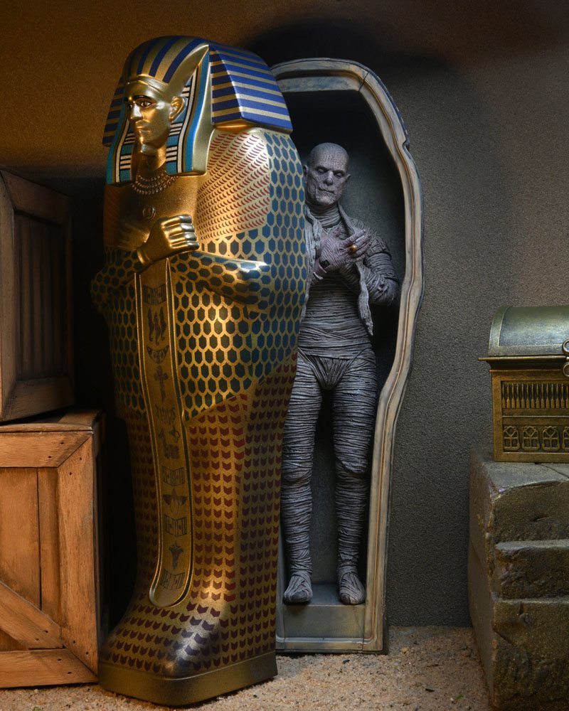 Universal Monsters Accessory Pack for Action Figures The Mummy