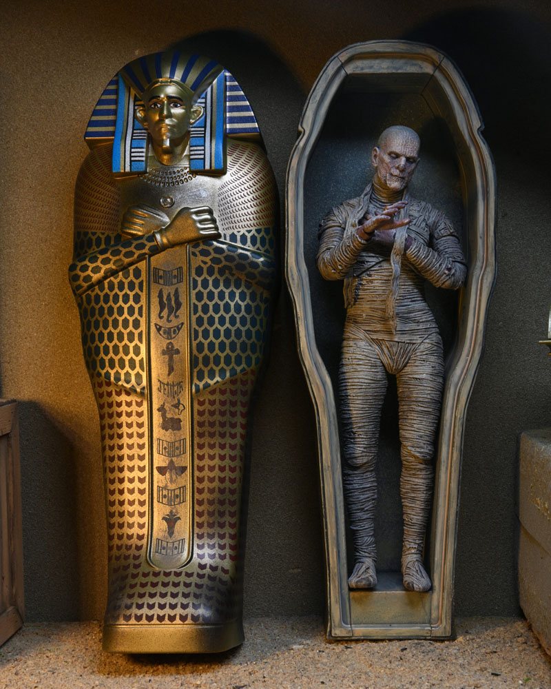 Universal Monsters Accessory Pack for Action Figures The Mummy