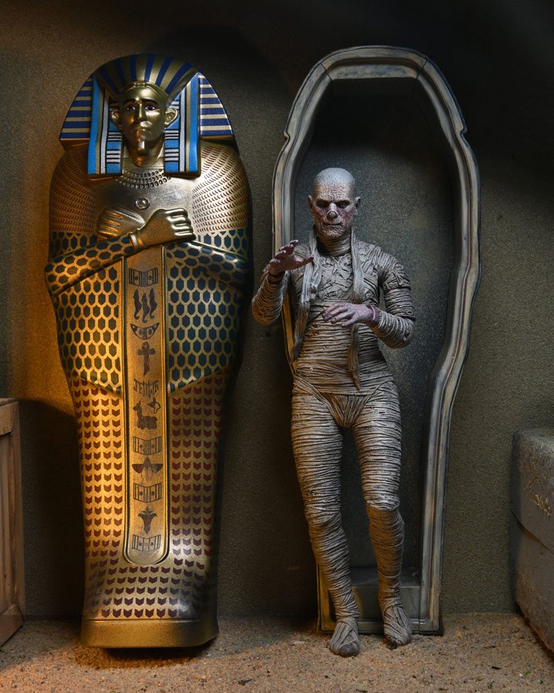 Universal Monsters Accessory Pack for Action Figures The Mummy
