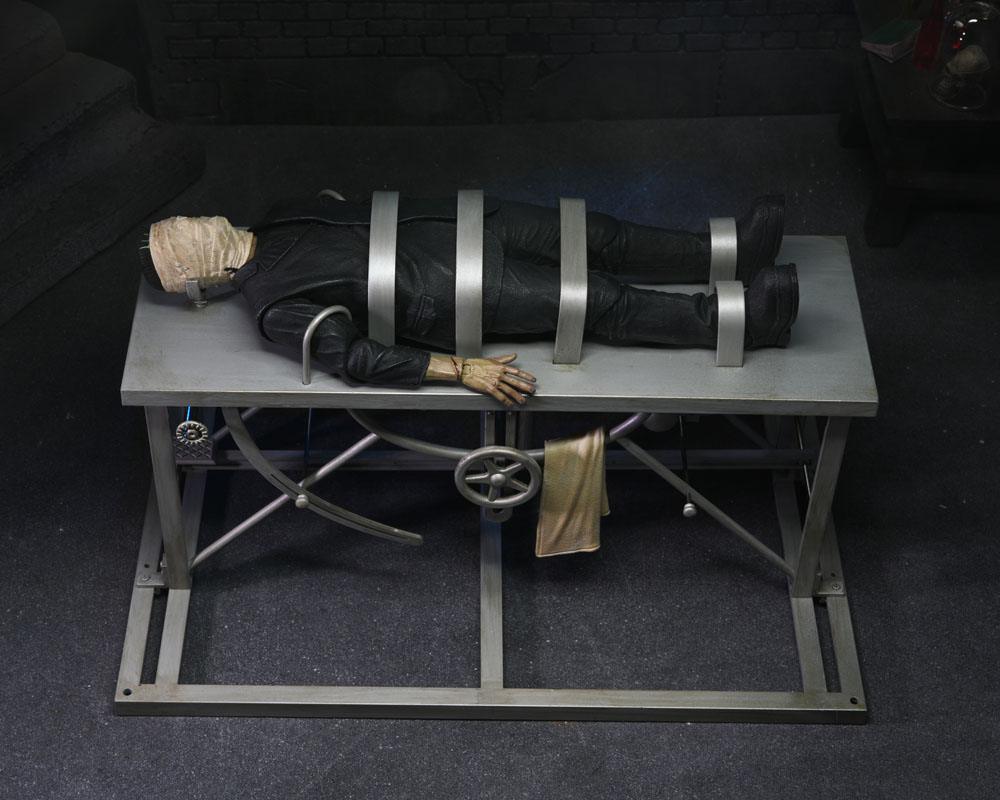 Universal Monsters Accessory Pack for Action Figures Frankenstein