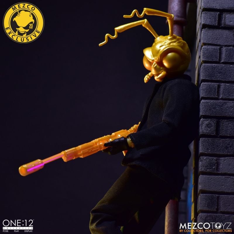 Gomez: The Roach with the Golden Head