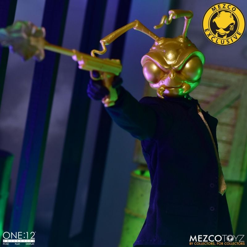 Gomez: The Roach with the Golden Head