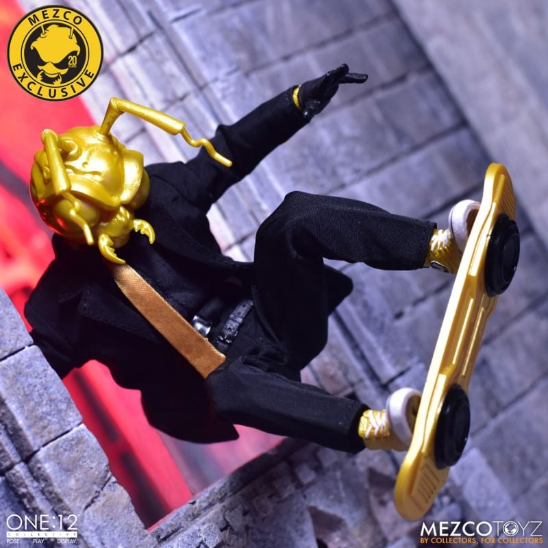 Gomez: The Roach with the Golden Head