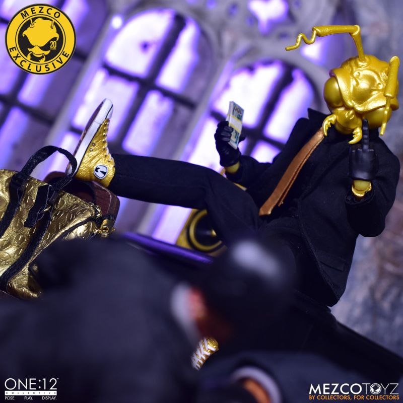 Gomez: The Roach with the Golden Head