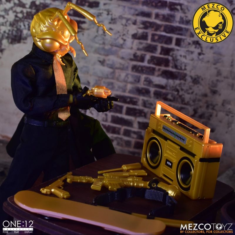 Gomez: The Roach with the Golden Head
