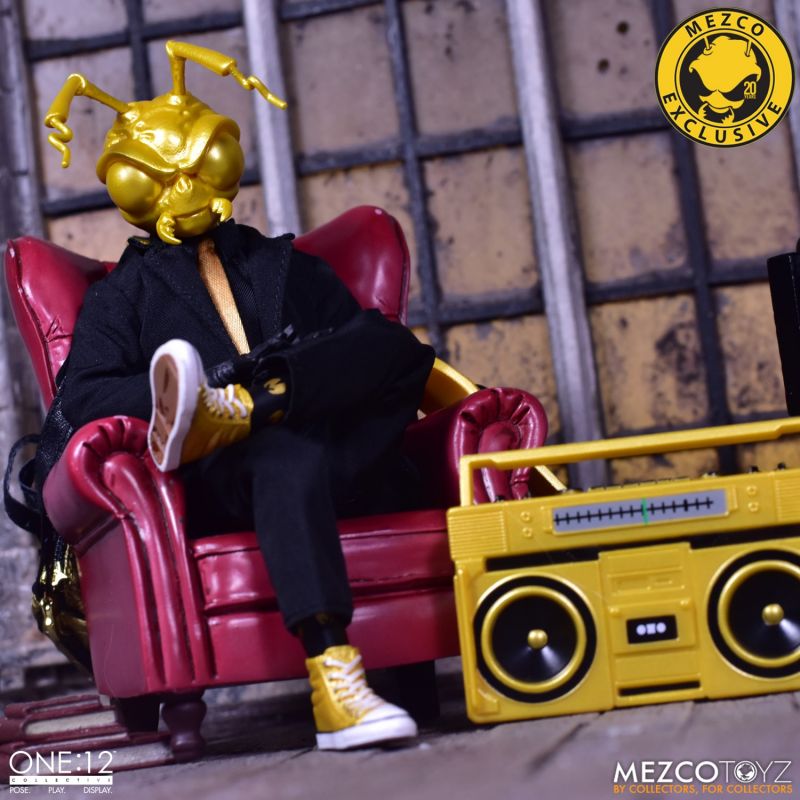 Gomez: The Roach with the Golden Head