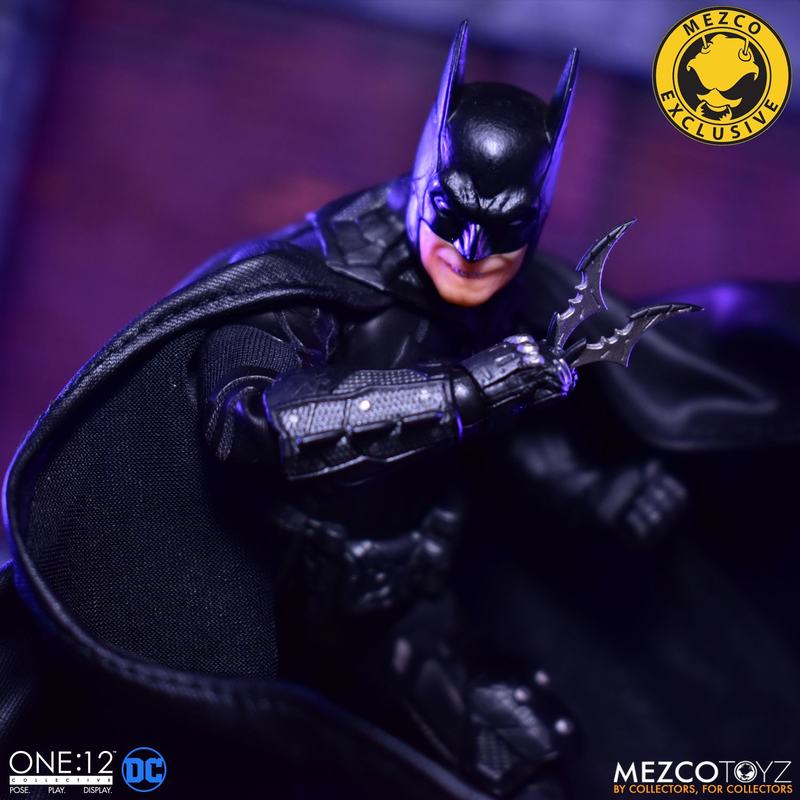 One:12 Batman: Supreme Knight - Shadow Edition