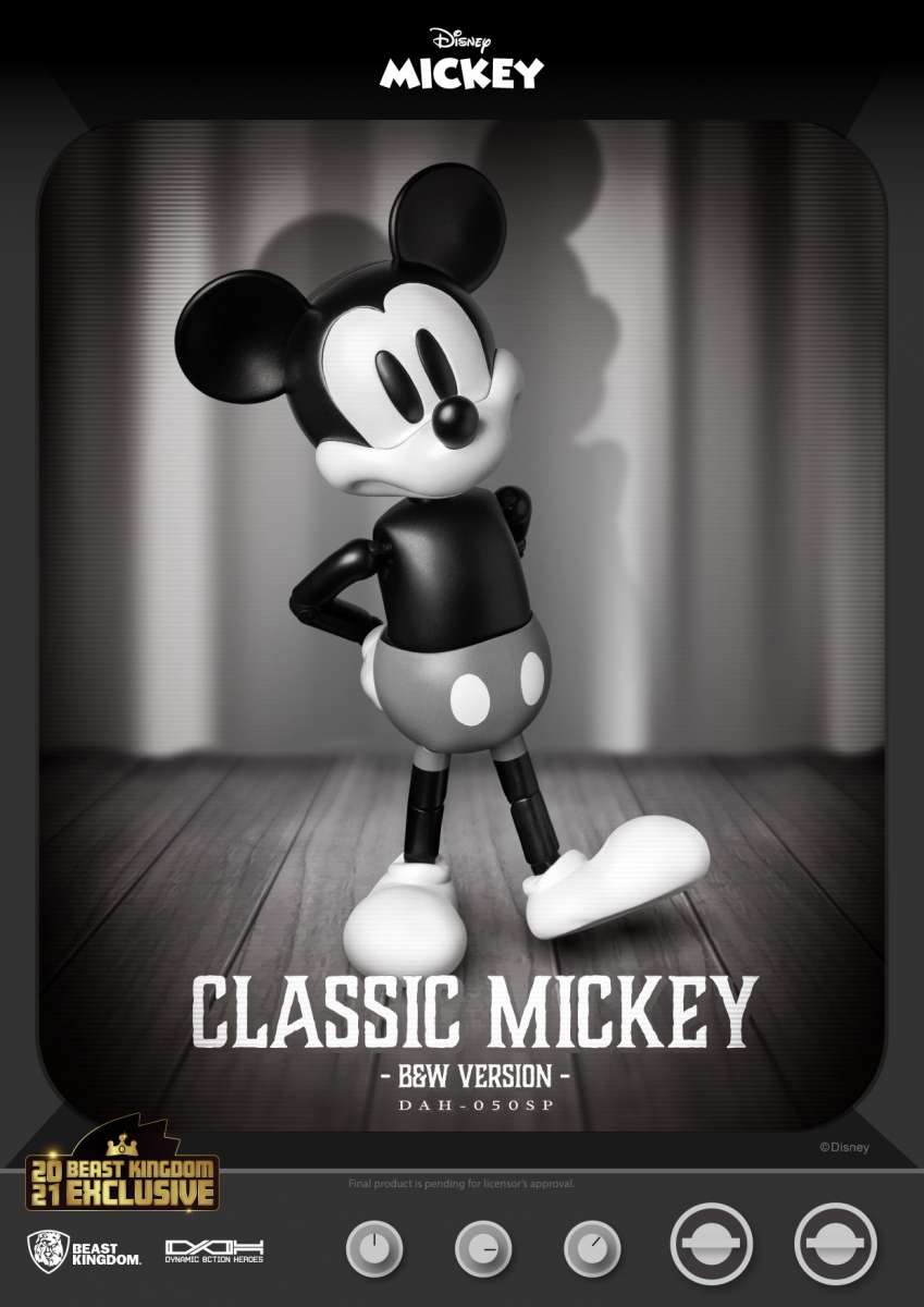 Disney: Classic Mickey 1:9 Scale Figure