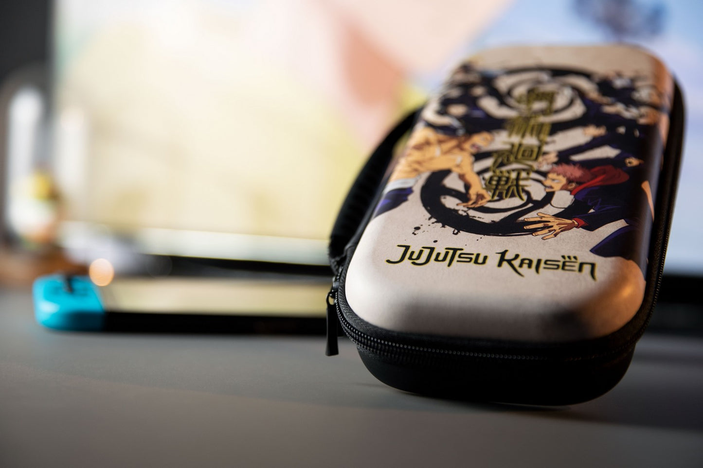 Jujutsu Kaisen: Beige Nintendo Switch Carry Bag