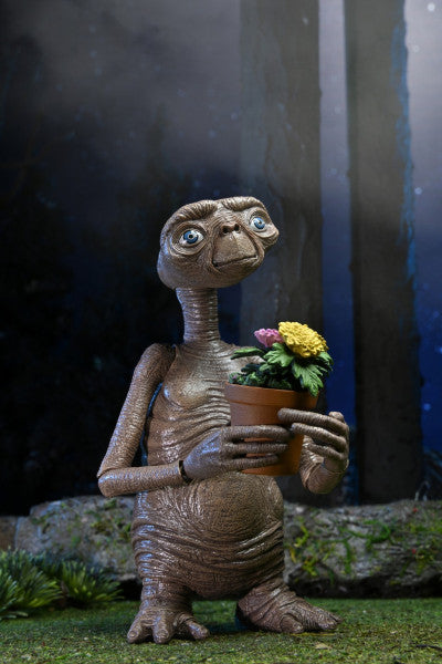 E.T. the Extra-Terrestrial: 40th Anniversary - Ultimate E.T. 7 inch Action Figure
