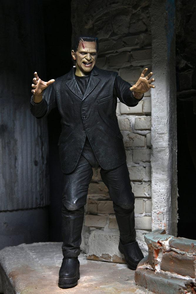Universal Monsters Action Figure Ultimate Frankenstein's Monster (Color) 18 cm